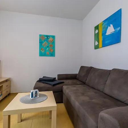 Ferienhaeuser Hitthim - Neuendorf Apartment *